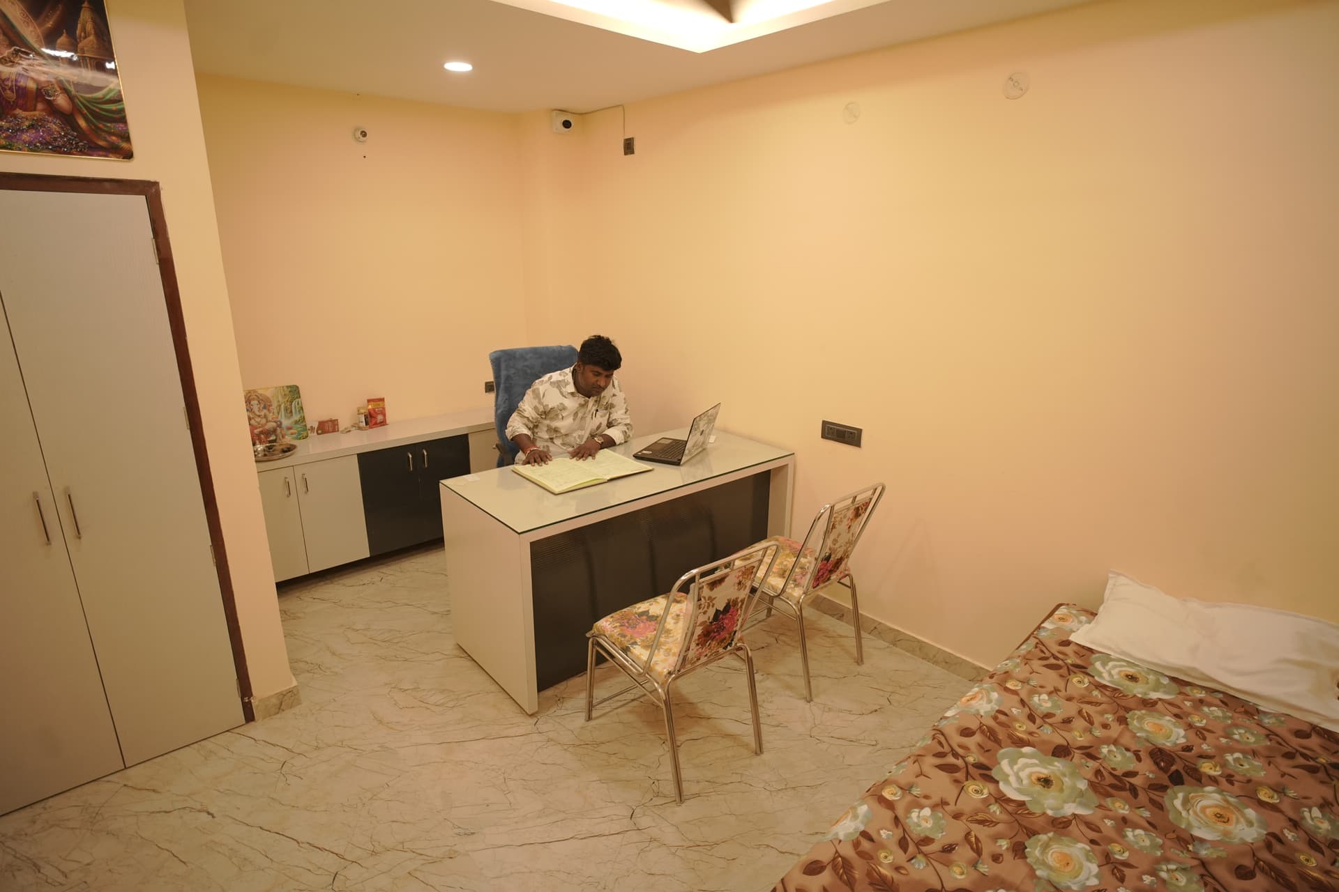Professional meeting space
