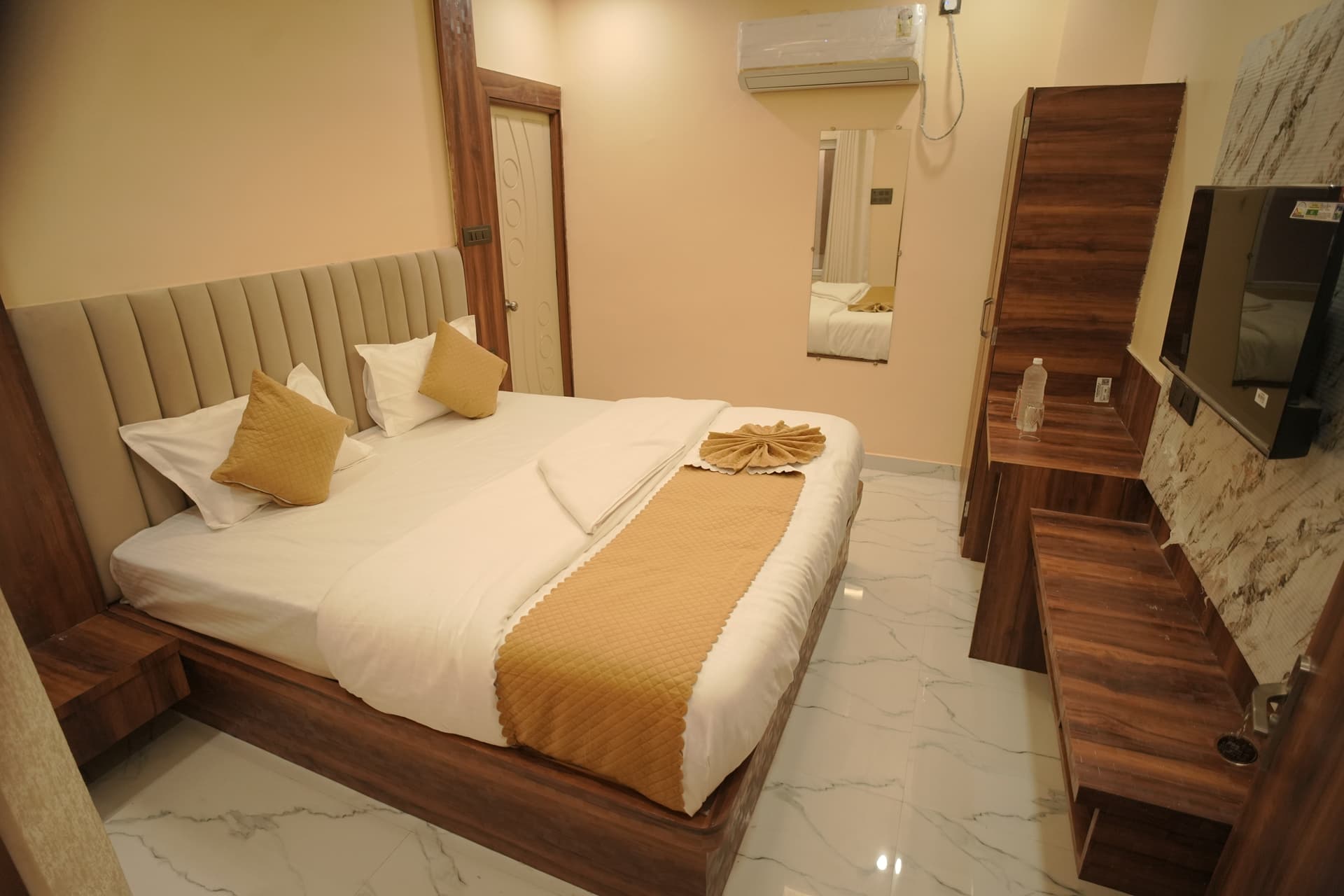 Family hotel room in Paharia Varanasi