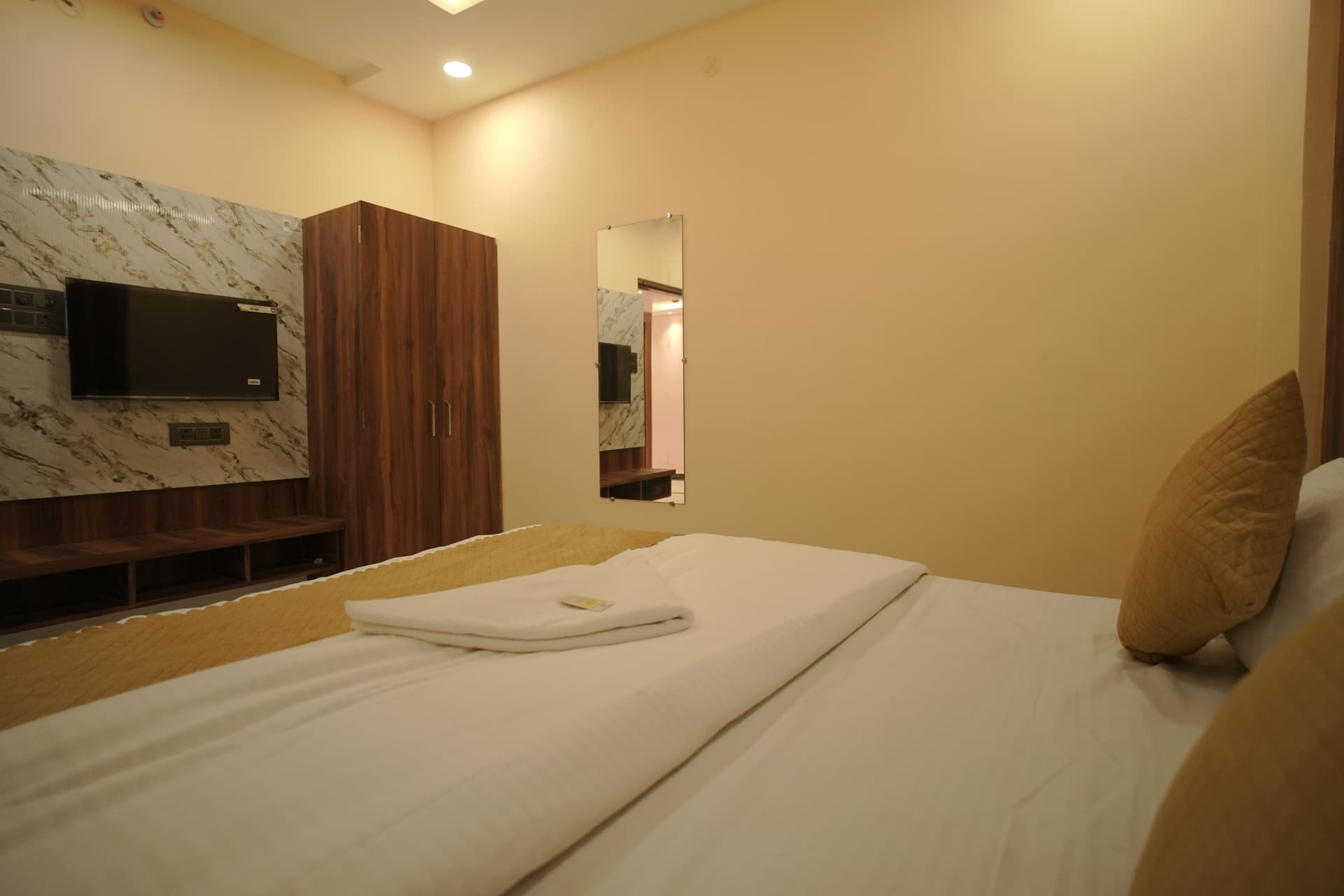 Budget-friendly AC room in Varanasi
